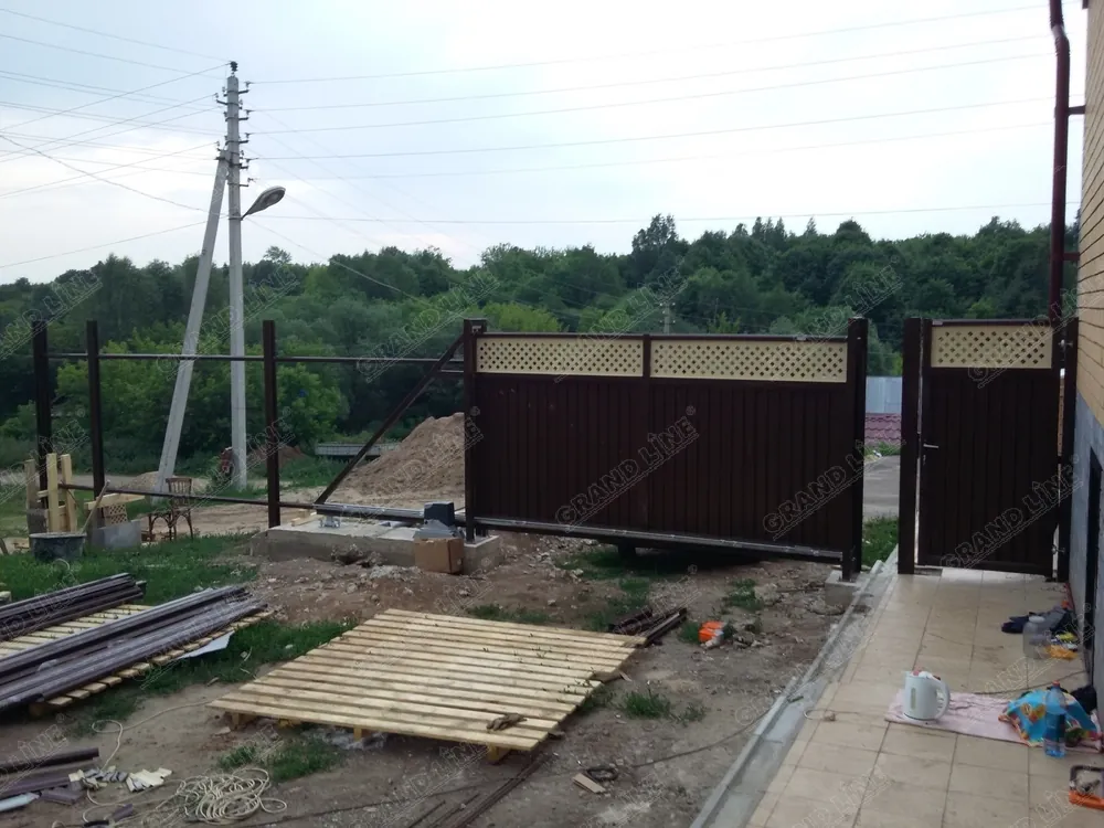Слайд #1 | Калитка Estet Plus 2,0х1 RAL 8017/1014